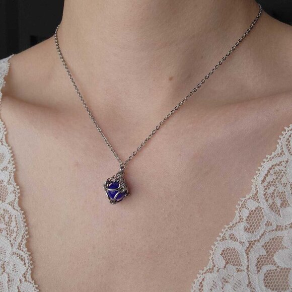 Vintage blue and silver fairy necklace with a small silver chain - Picture 7 of 11